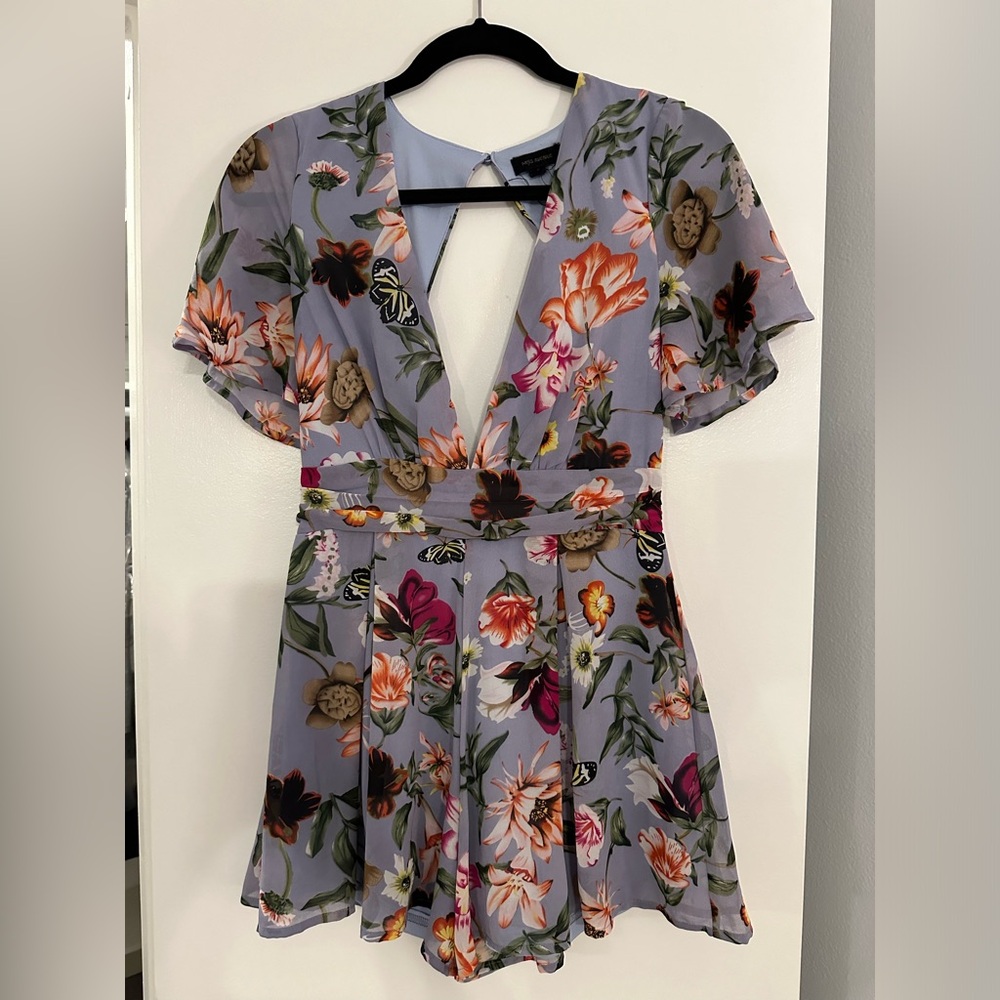 Floral romper 🌸